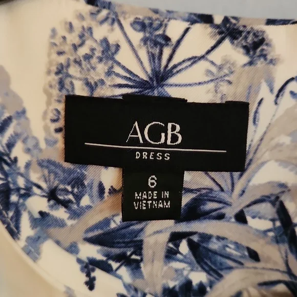 Floral bodycon dress - Picture 2 of 7